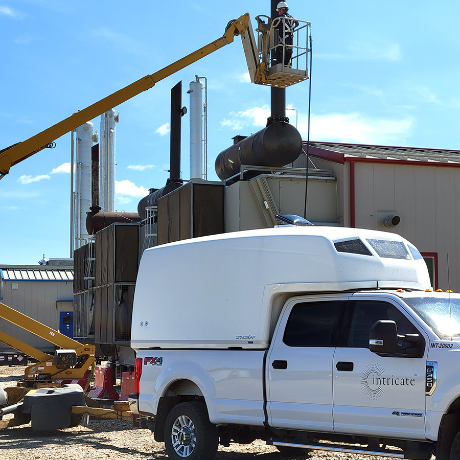 Field-integrated MSAPR compliance testing for engine emissions in oil and gas operations